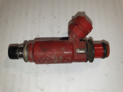 bontott Motor, motorikus alkatrész--->Porlasztó SUZUKI BALENO TAS00021707 raktárazonosítóval